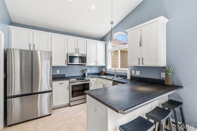 2253 Providence Park Lane, Herculaneum, MO 63048