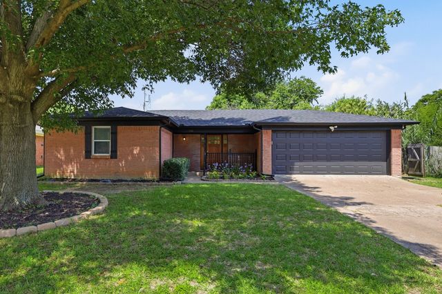 1113 Norwood Drive, Hurst, TX 76053