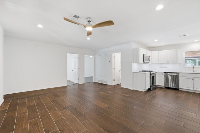 1113 Norwood Drive, Hurst, TX 76053