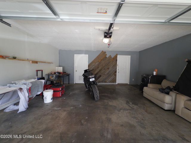 344 Barfield Drive, Byram, MS 39272