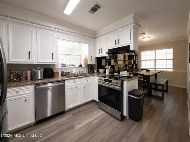 344 Barfield Drive, Byram, MS 39272