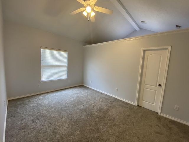9806 Genoa Avenue, Lubbock, TX 79424