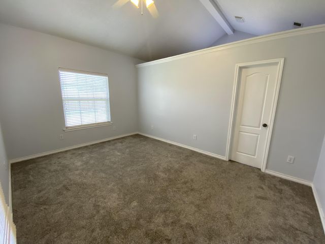 9806 Genoa Avenue, Lubbock, TX 79424