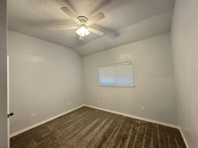 9806 Genoa Avenue, Lubbock, TX 79424