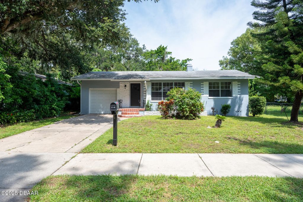 842 Madison Avenue, Daytona Beach, FL 32114