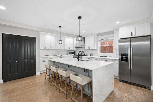 829 Thomas Road, Columbus, OH 43212