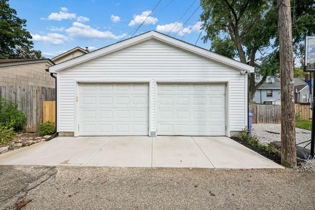 829 Thomas Road, Columbus, OH 43212