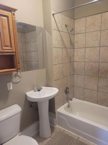 2865 N 36th STREET, Milwaukee, WI 53210