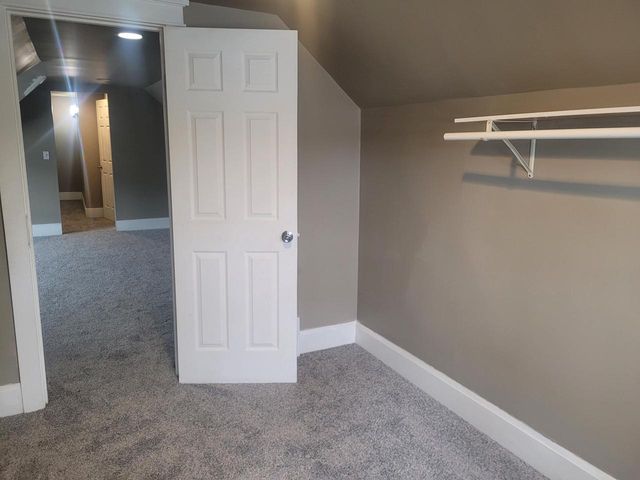 2865 N 36th STREET, Milwaukee, WI 53210