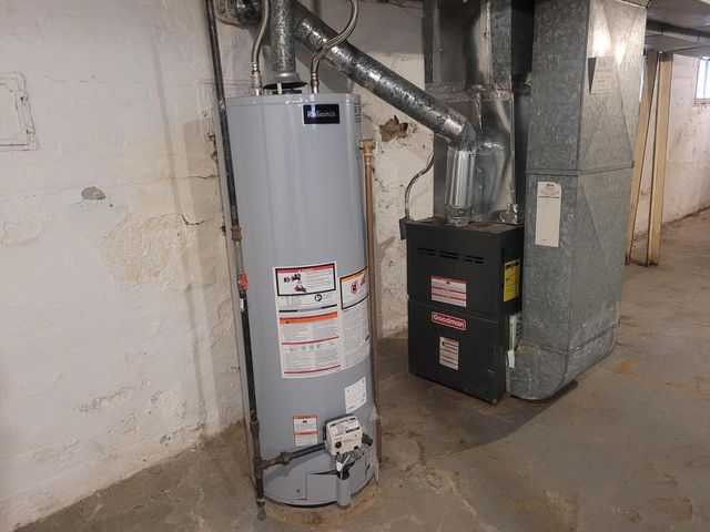 2865 N 36th STREET, Milwaukee, WI 53210