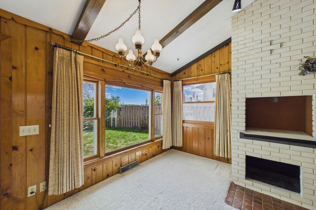21327 OLD LAKE GEORGE BLVD, Oak Grove, MN 55303