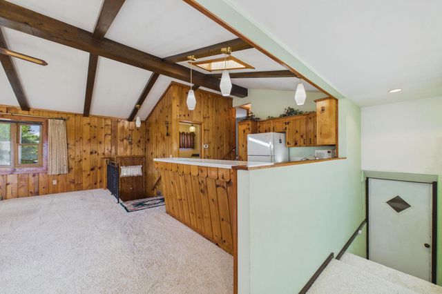 21327 OLD LAKE GEORGE BLVD, Oak Grove, MN 55303