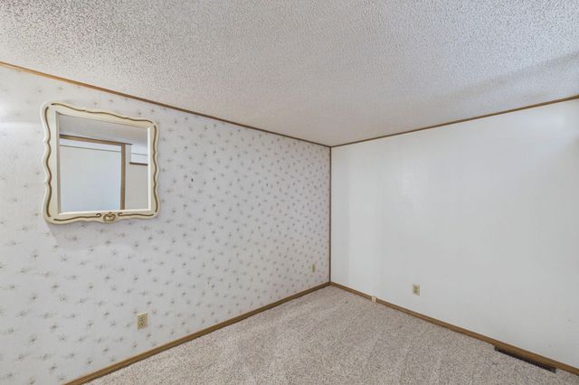 21327 OLD LAKE GEORGE BLVD, Oak Grove, MN 55303