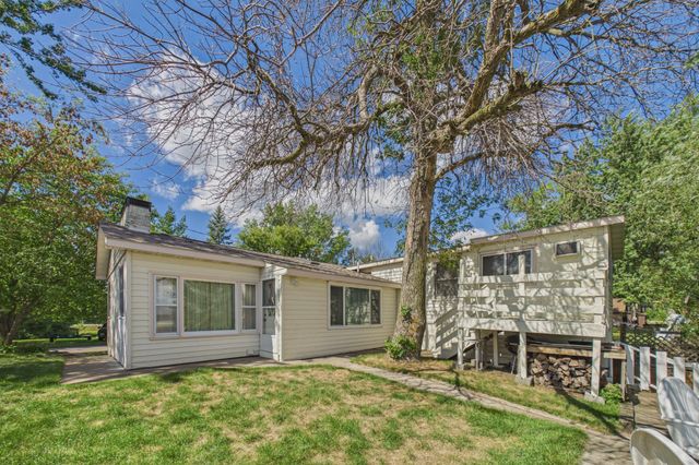 21327 OLD LAKE GEORGE BLVD, Oak Grove, MN 55303