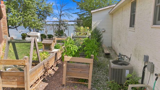 21327 OLD LAKE GEORGE BLVD, Oak Grove, MN 55303