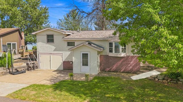 21327 OLD LAKE GEORGE BLVD, Oak Grove, MN 55303