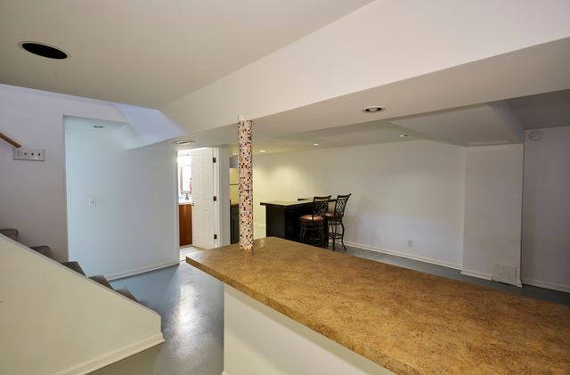 3N264 N Howard Avenue, Elmhurst, IL 60126