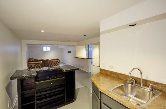 3N264 N Howard Avenue, Elmhurst, IL 60126