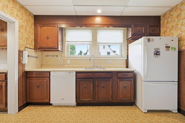 1139 East St, Dedham, MA 02026