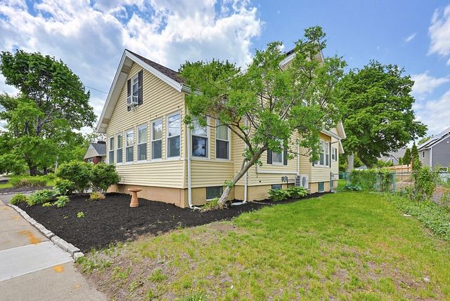 1139 East St, Dedham, MA 02026