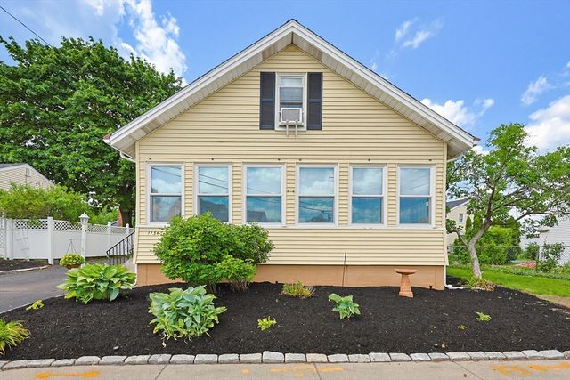 1139 East St, Dedham, MA 02026