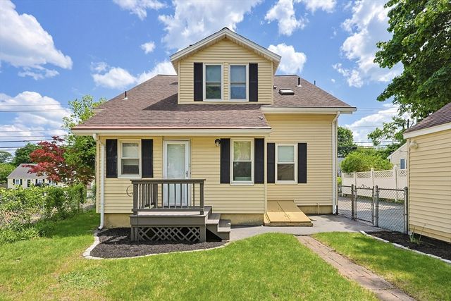 1139 East St, Dedham, MA 02026