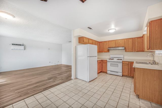 12476 W F Street, Biola, CA 93606