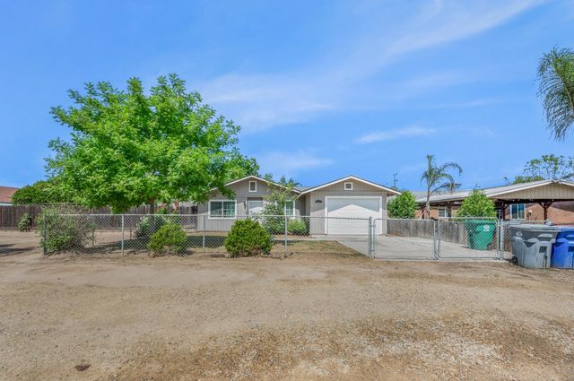 12476 W F Street, Biola, CA 93606
