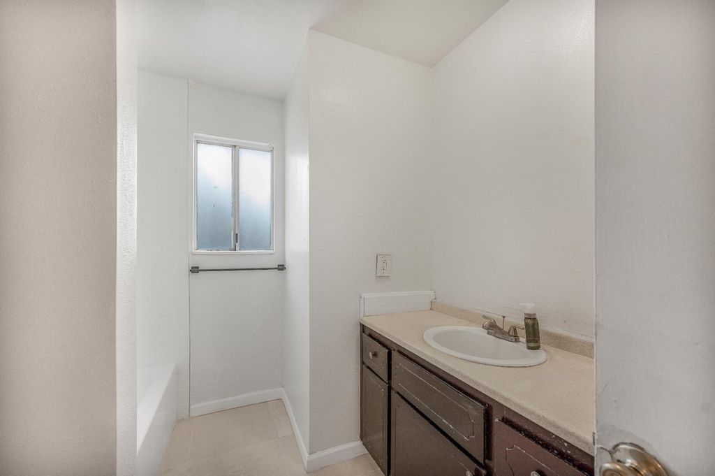 Image 12 of property listing at 12476 W F Street, Biola, CA 93606