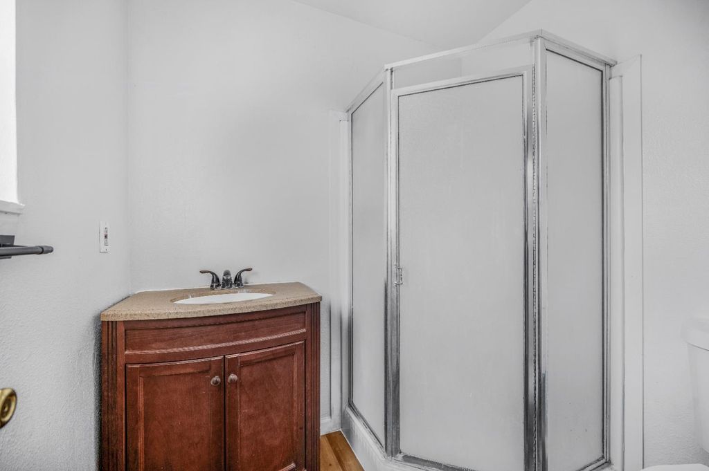 Image 18 of property listing at 12476 W F Street, Biola, CA 93606
