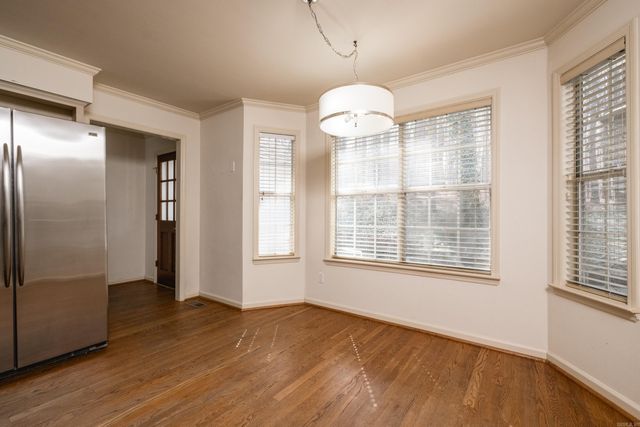 8 Fenchley Ct, Little Rock, AR 72212