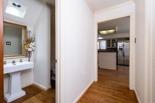 8 Fenchley Ct, Little Rock, AR 72212