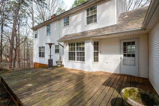 8 Fenchley Ct, Little Rock, AR 72212