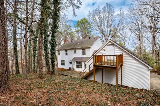 8 Fenchley Ct, Little Rock, AR 72212