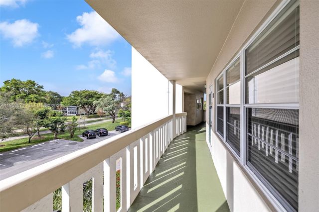 391 Grantham F 391, Deerfield Beach, FL 33442