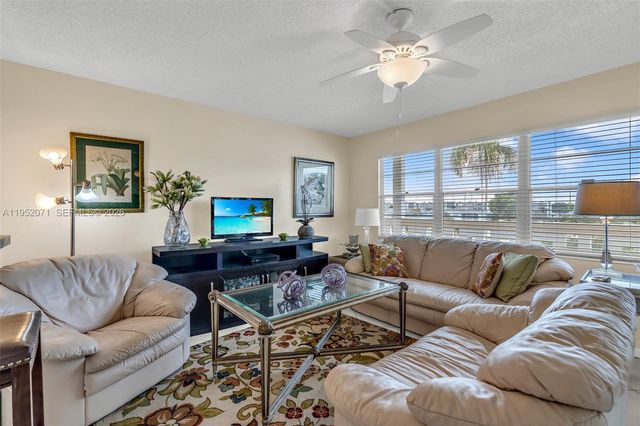 391 Grantham F 391, Deerfield Beach, FL 33442