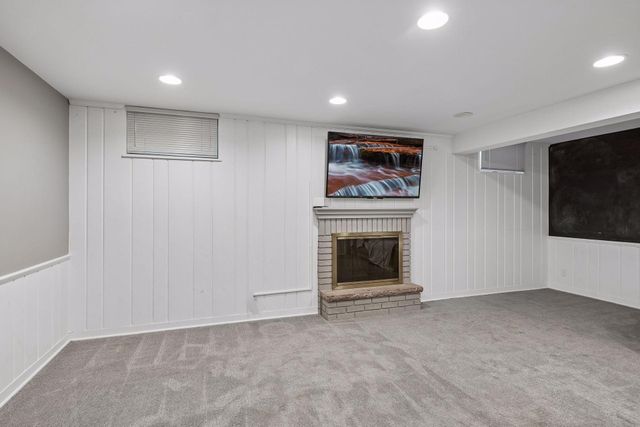 5272 Lochloy Drive, Edina, MN 55436