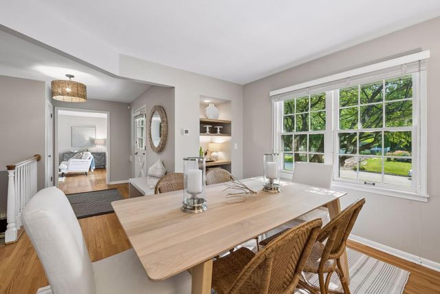 5272 Lochloy Drive, Edina, MN 55436