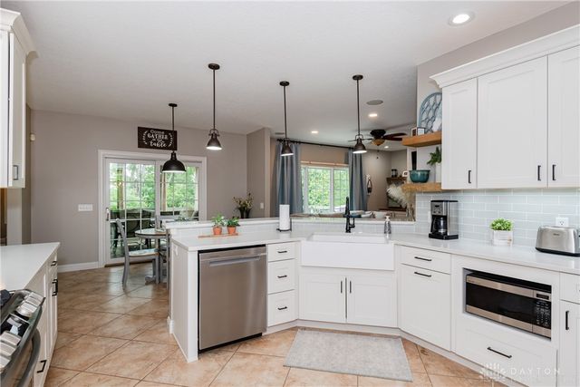 1238 Homestead Drive, Xenia, OH 45385