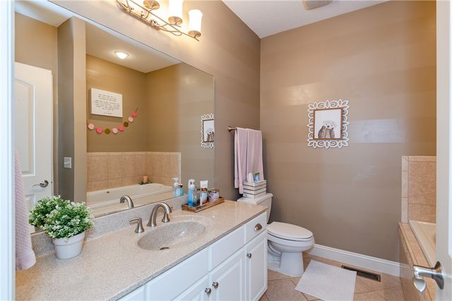 1238 Homestead Drive, Xenia, OH 45385