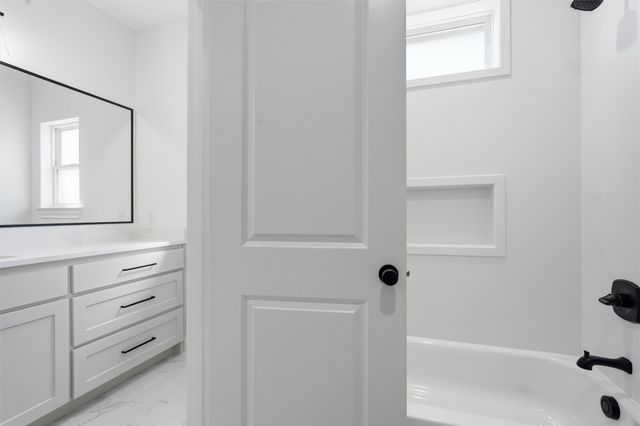 1316 Promised Land Road, Hewitt, TX 76643