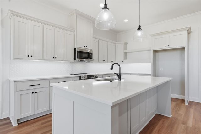 1316 Promised Land Road, Hewitt, TX 76643