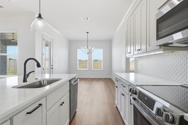 1316 Promised Land Road, Hewitt, TX 76643