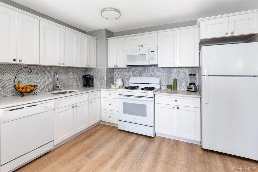 5800 Arlington Avenue 16N, Bronx, NY 10471 — photo 3