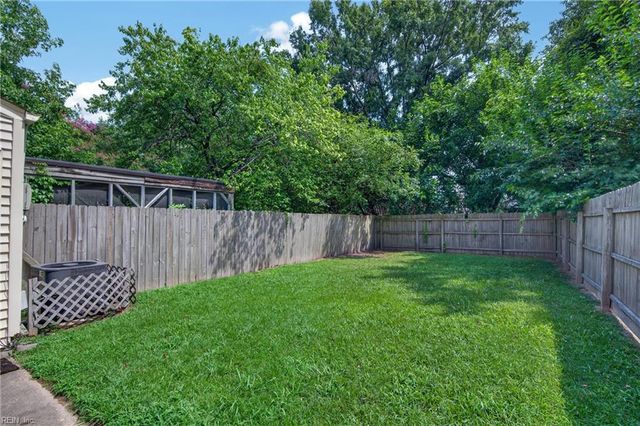 5742 Rivermill CIR, Portsmouth, VA 23703