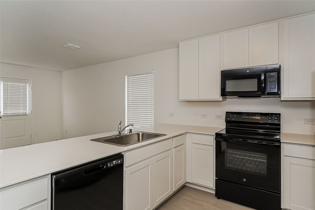 1124 Tufted Drive, Crowley, TX 76036
