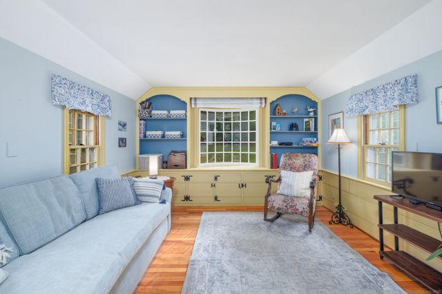 23 Edgerton Street, East Hampton, CT 06424