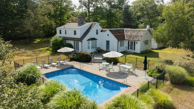 23 Edgerton Street, East Hampton, CT 06424