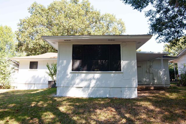214 Gilbert Dr, Little Rock, AR 72205