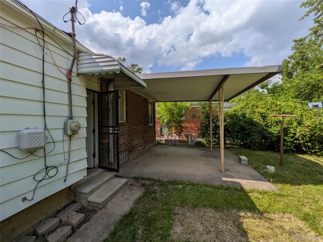 7414 Vaughan Street, Detroit, MI 48228